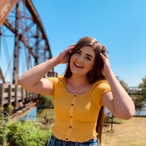 Meet your Posher, Abbey